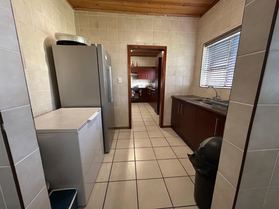 4 Bedroom Property for Sale in Heuwelkruin Eastern Cape